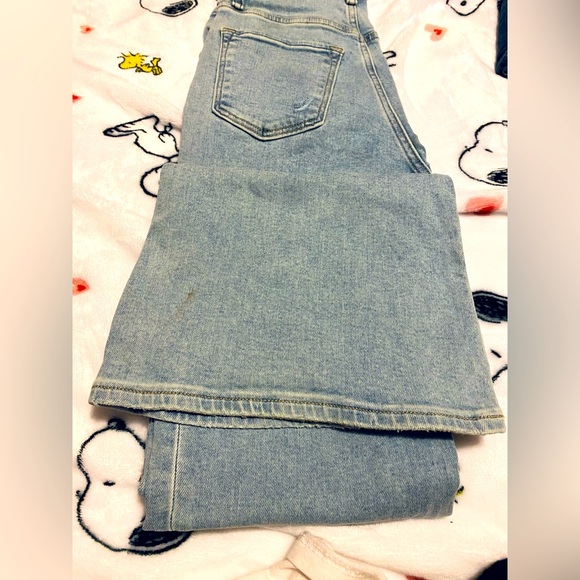 *SOLD* AMBERCROMBBIE AND FITCH | Curve Love Ultra High Rise Flare Jeans - Picture 4 of 4